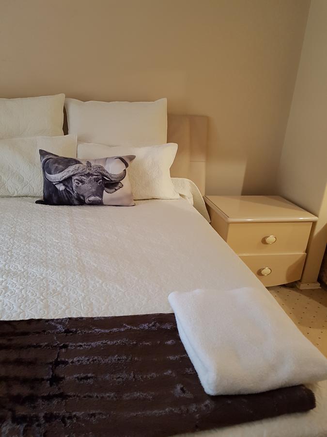 Khuvena Guesthouse Randburg Екстериор снимка