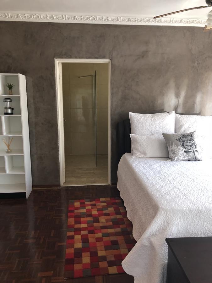 Khuvena Guesthouse Randburg Екстериор снимка