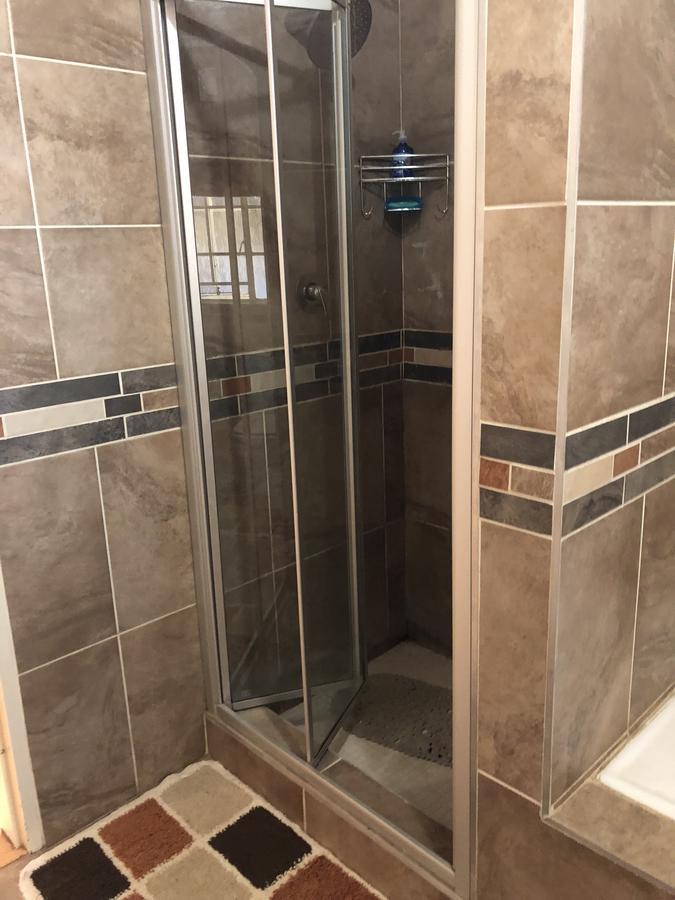 Khuvena Guesthouse Randburg Екстериор снимка
